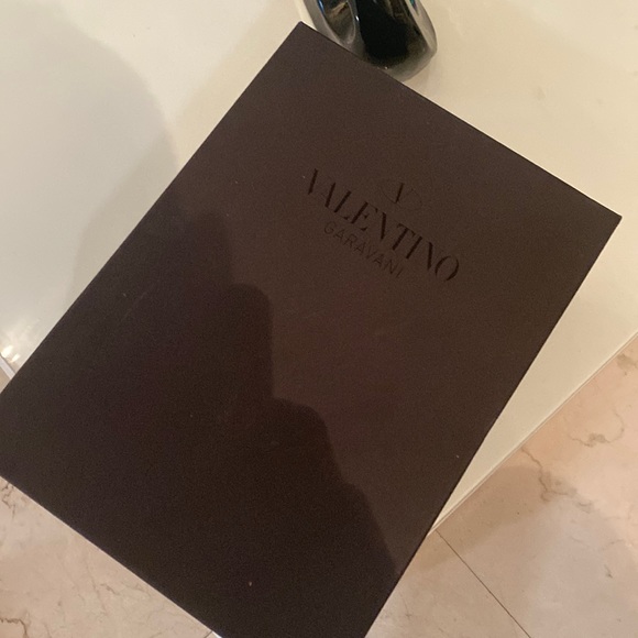 Valentino sneakers - Picture 2 of 8